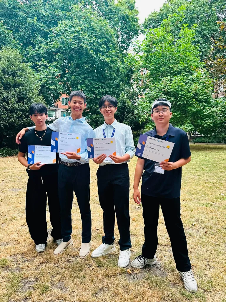 Hai tuần học tại UCL: một khoá hè học thuật thật sự trông như thế nào